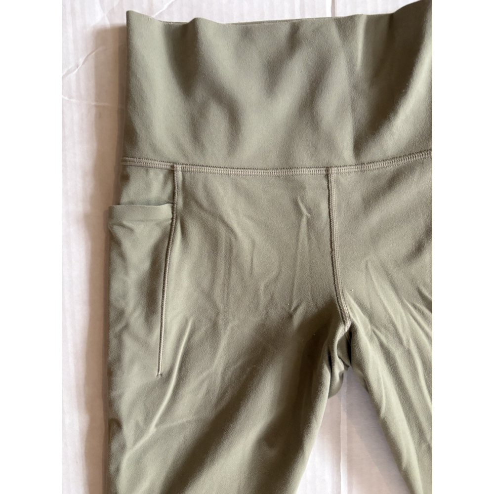 Athleta Salutation Stash Pocket II Capri Legging Light Green Size Small - Picture 2 of 6